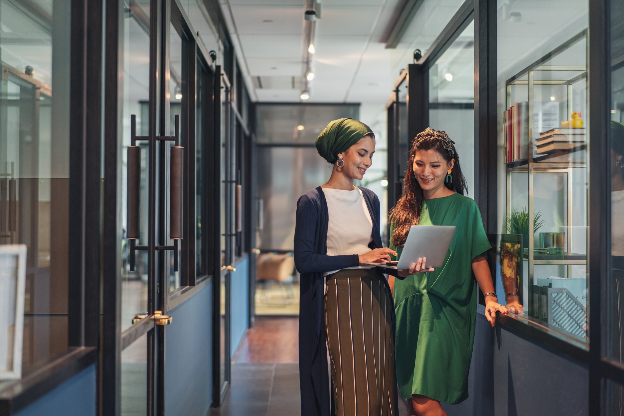 INTRODUCING THEMES BY COPILOT IN OUTLOOK visual data 6